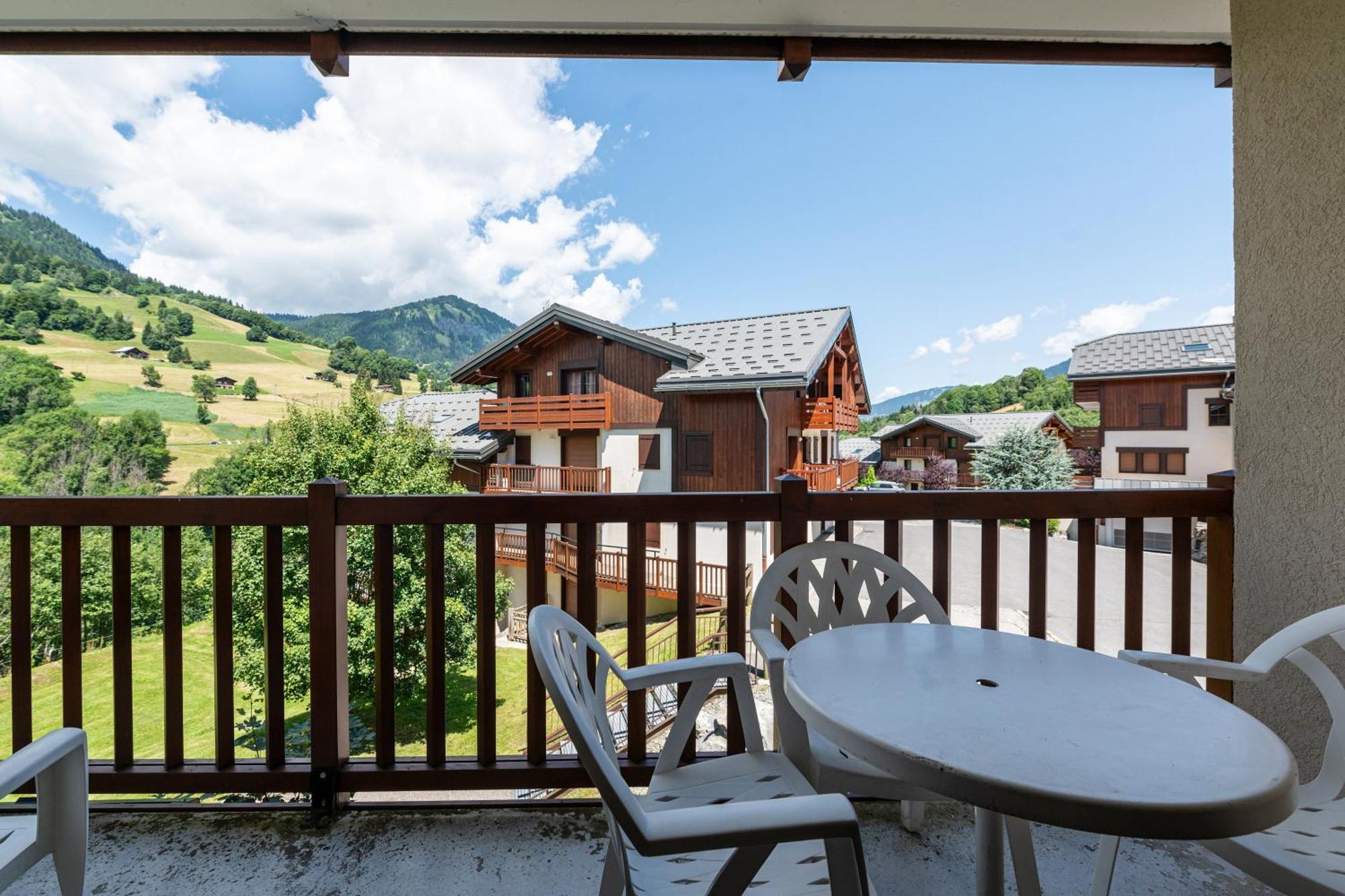 Chez Florent - Appt Vue Montagne Avec Piscine 弗吕梅 外观 照片